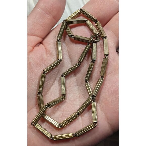 Vintage Rectangular Tube Chain Necklace Gold Tone With Textured Finish - Picture 4 of 5